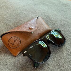 Ray-Ban Classic Black Sunglasses with Brown Case